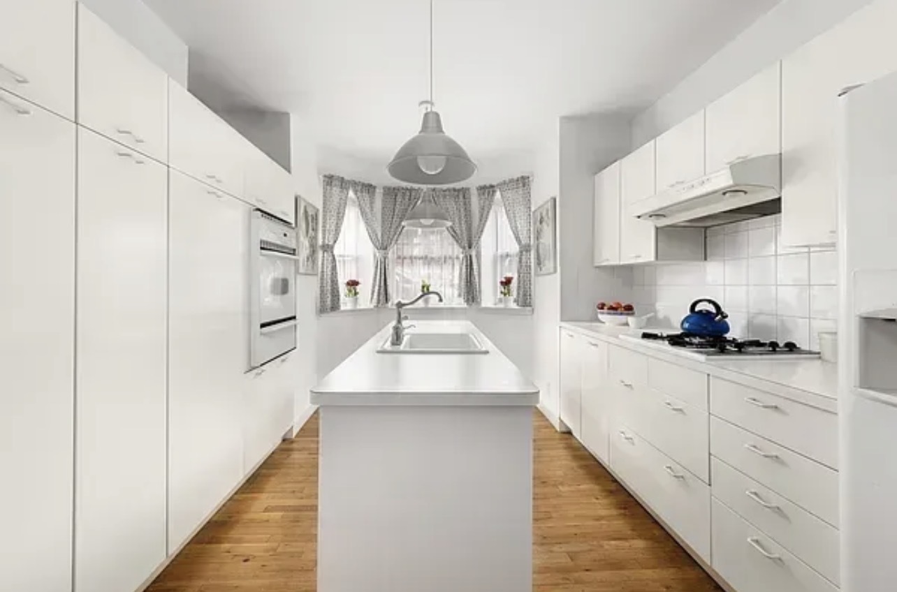 2099 Fifth Avenue East Harlem New York NY 10035