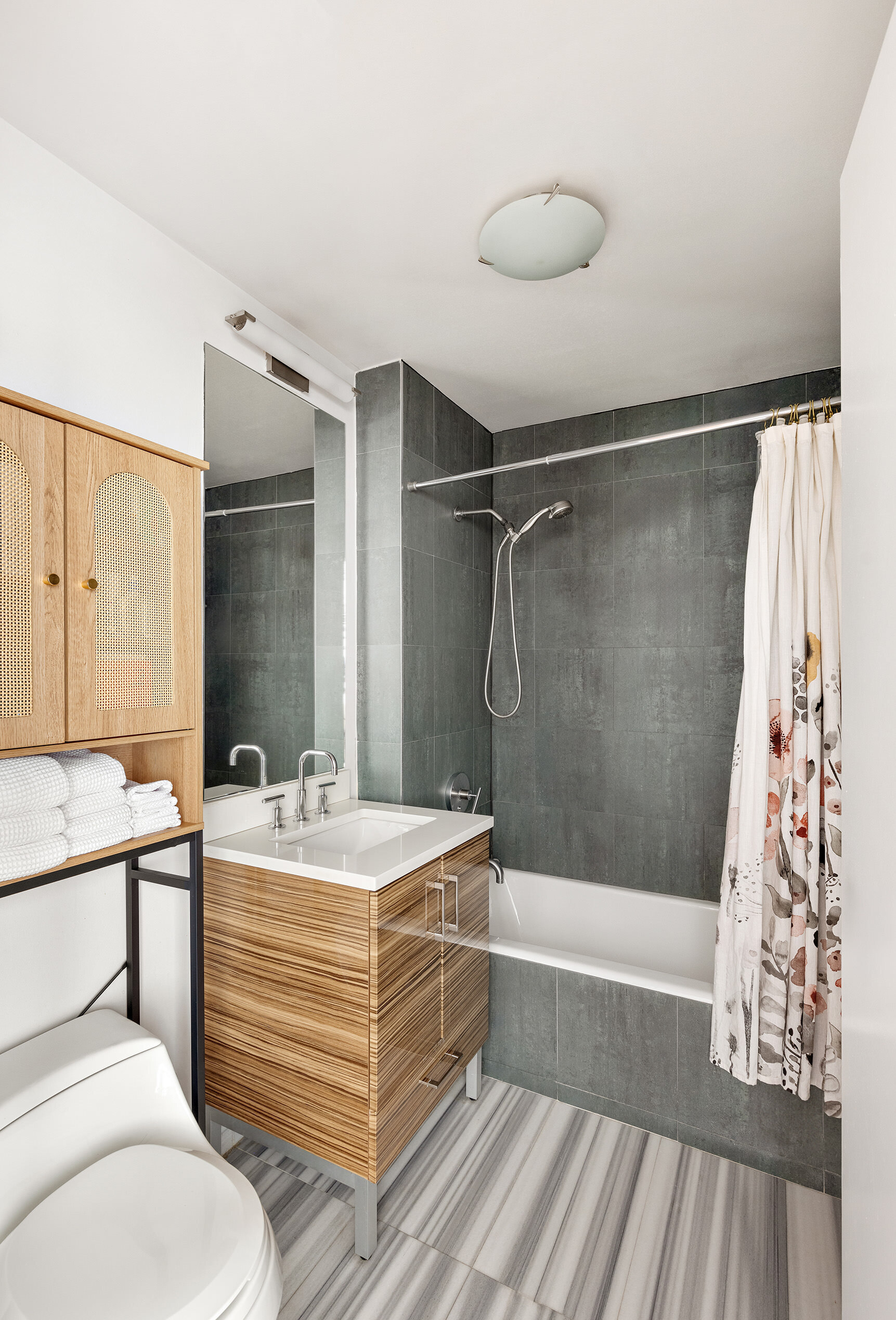 2-40 51st Avenue 2K Long Island City Queens NY 11101