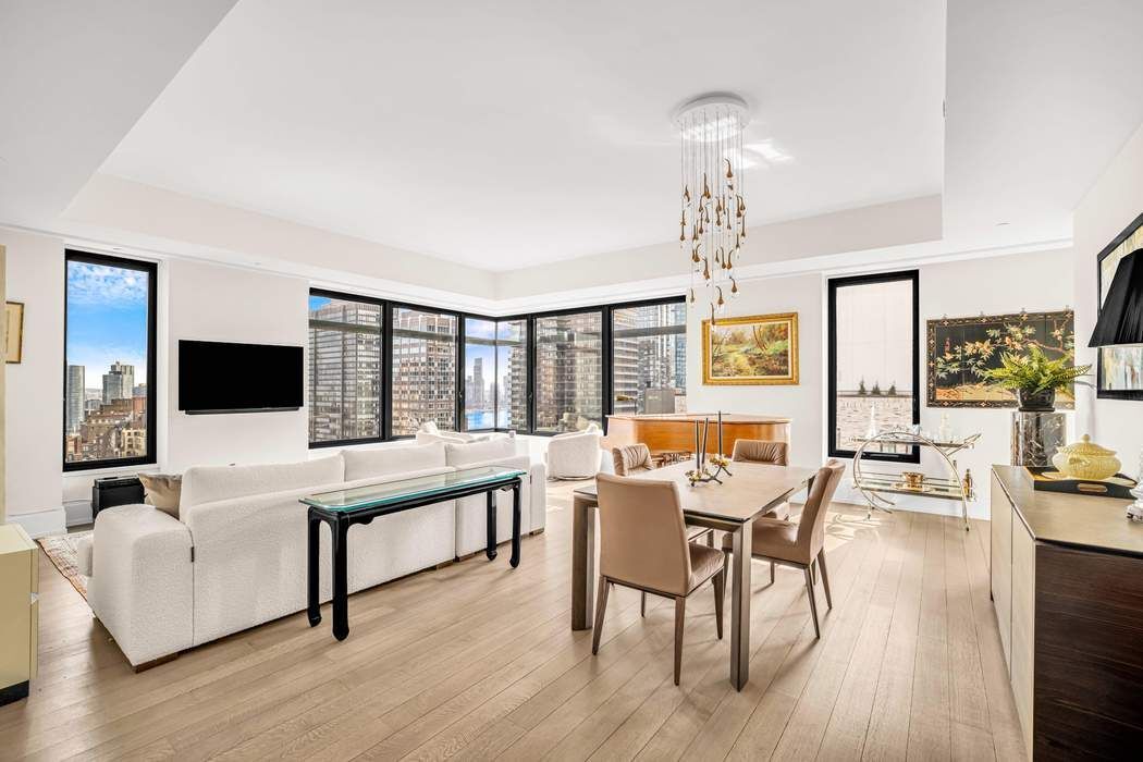 301 East 50th Street Turtle Bay New York NY 10022