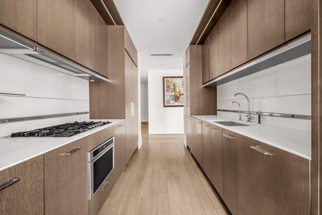 301 East 50th Street Turtle Bay New York NY 10022