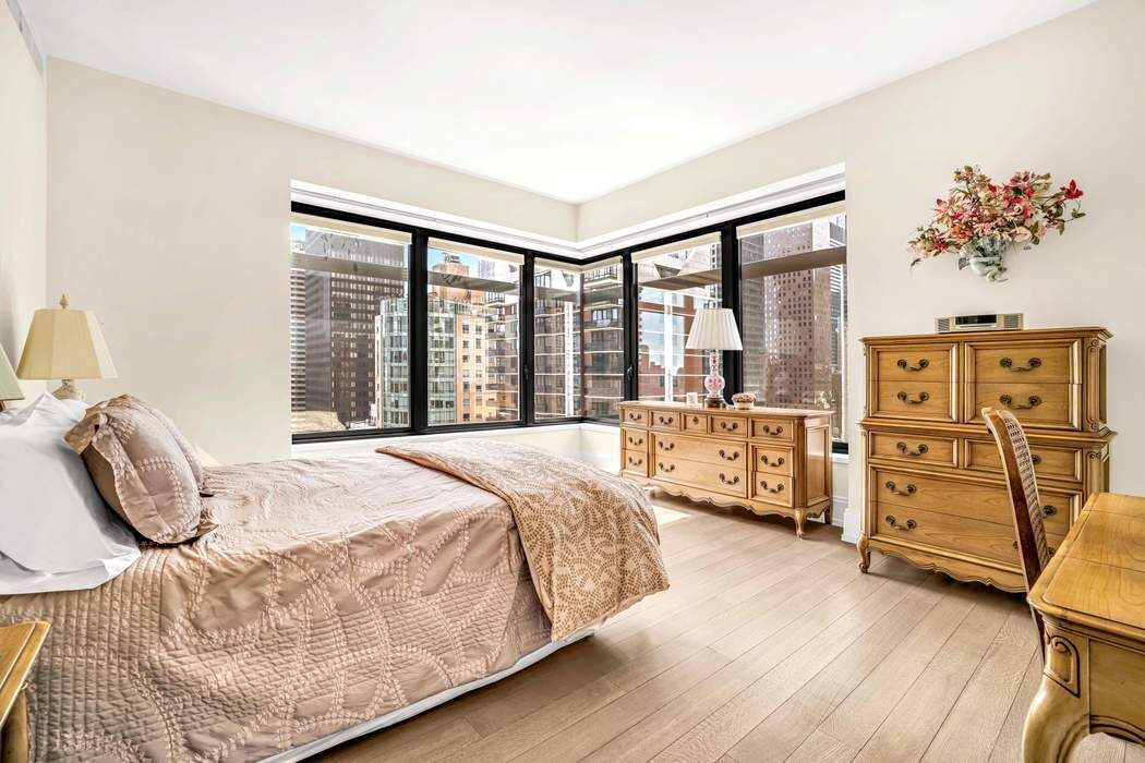 301 East 50th Street 22A Turtle Bay New York NY 10022