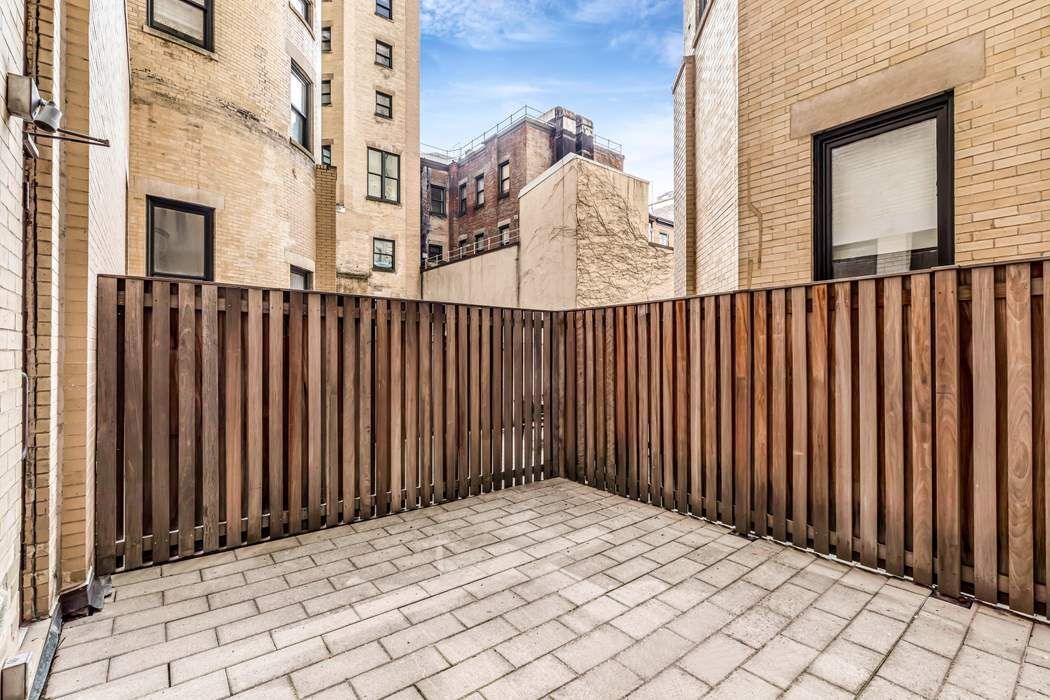 305 Second Avenue 328 Gramercy Park New York NY 10003