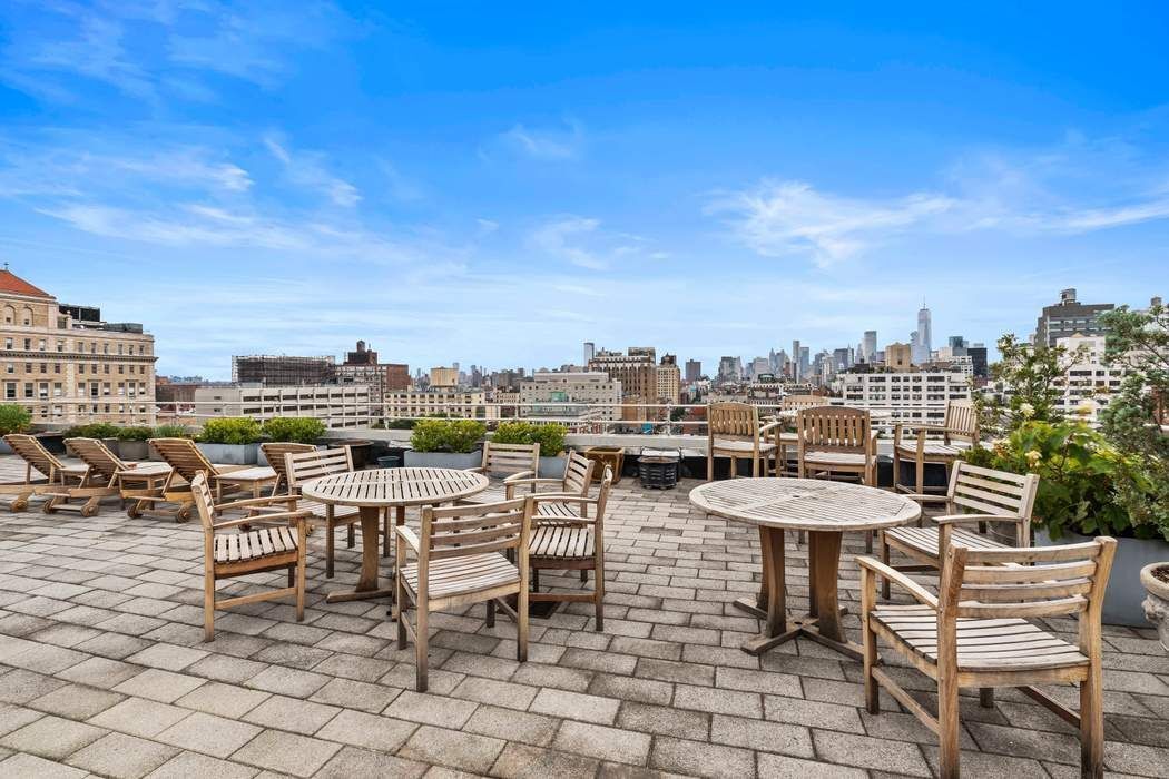 305 Second Avenue 328 Gramercy Park New York NY 10003