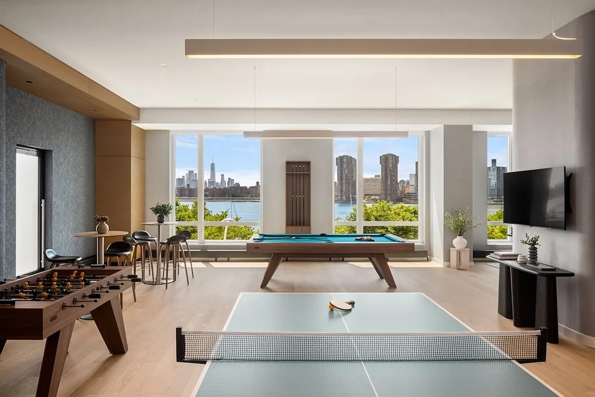 1-15 57th Avenue 4628F Long Island City Queens NY 11101