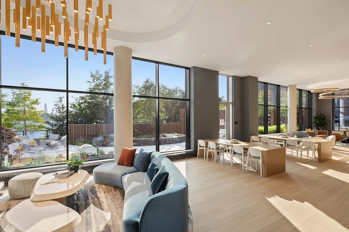 1-15 57th Avenue 4628F Long Island City Queens NY 11101