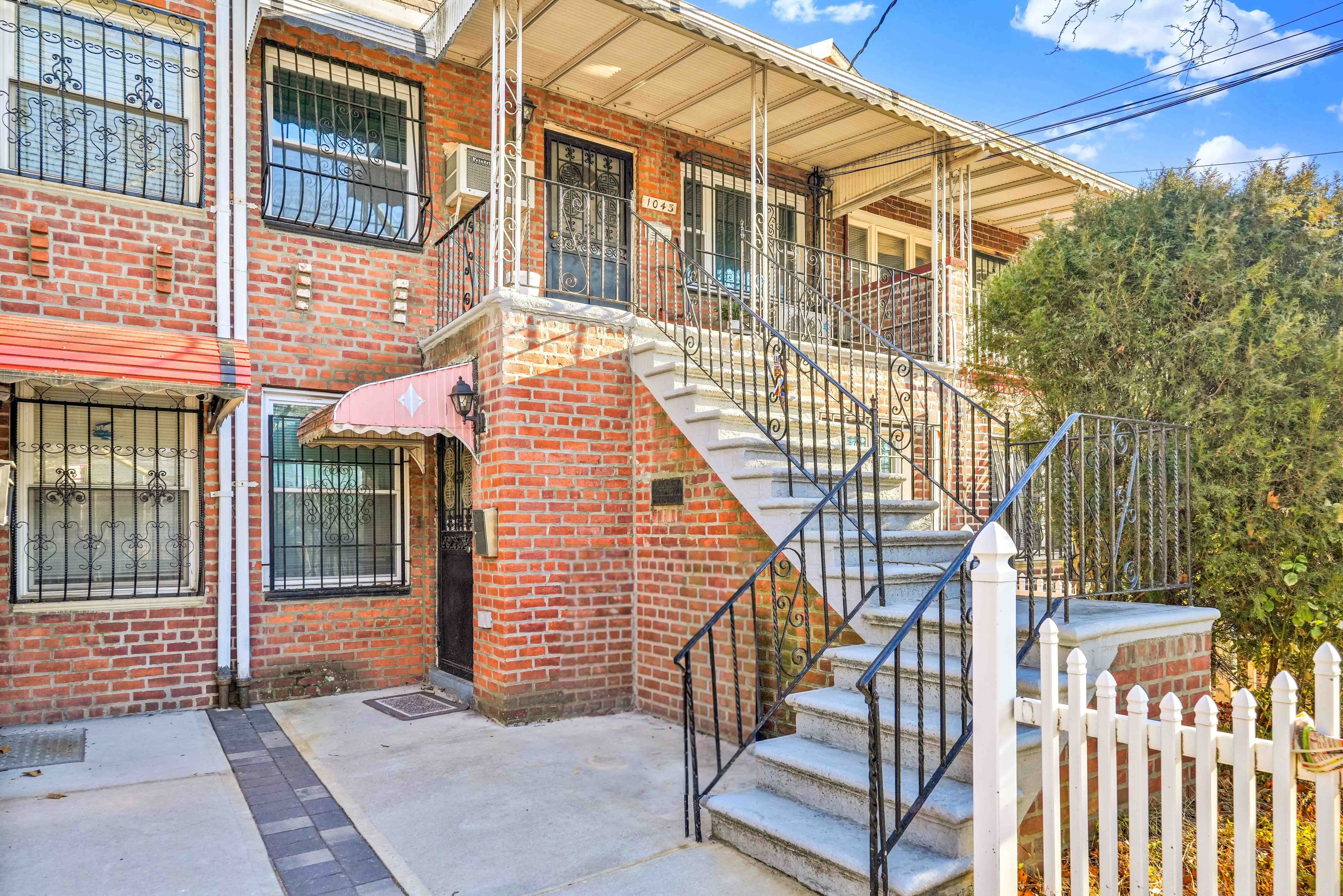 1043 East 101st Street Canarsie Brooklyn NY 11236