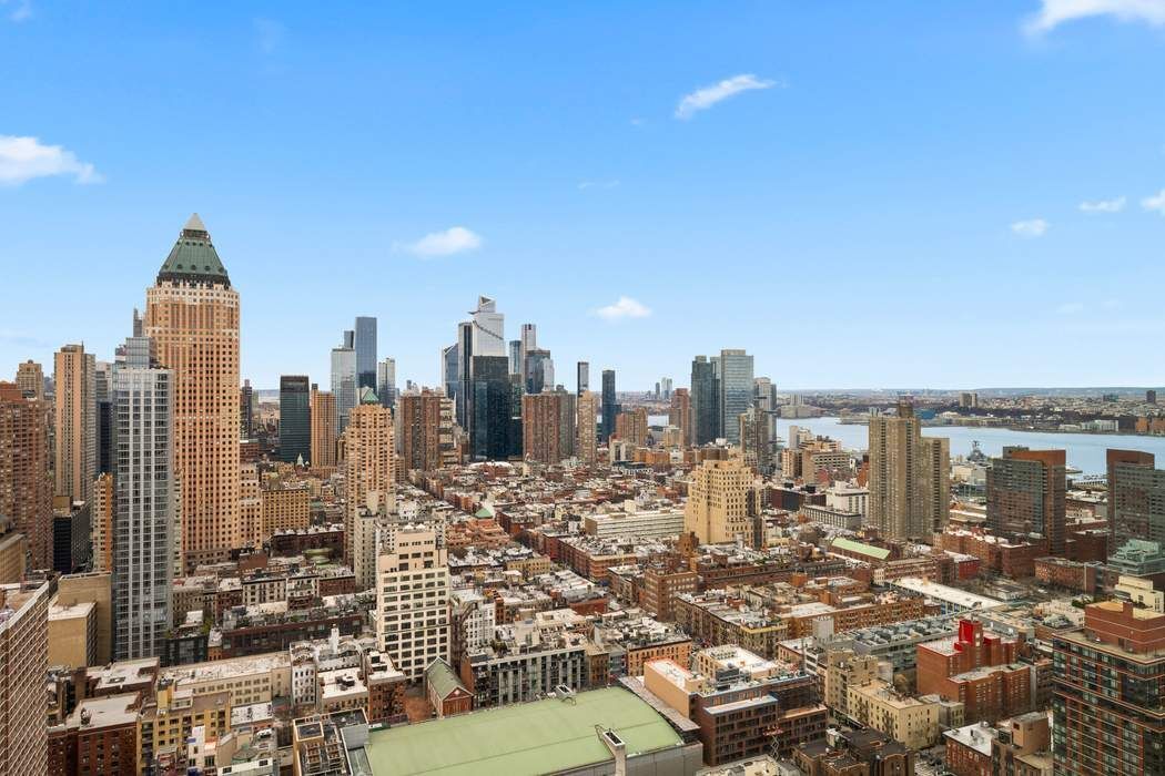 322 West 57th Street 50S Clinton New York NY 10019