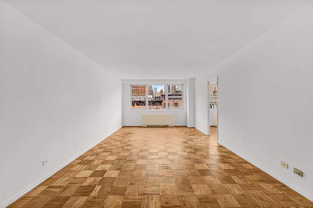 360 West 22nd Street 6L Chelsea New York NY 10011