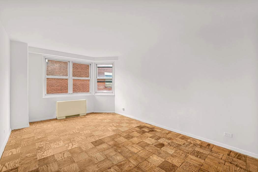 360 West 22nd Street 6L Chelsea New York NY 10011