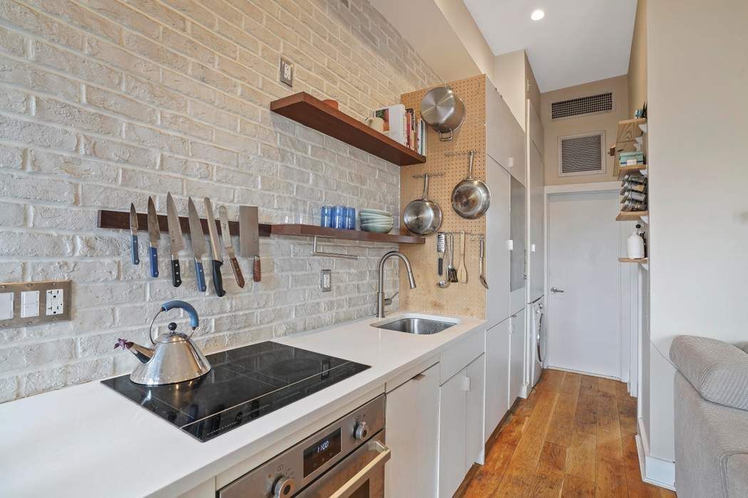 210 Pulaski Street 4B Bedford Stuyvesant Brooklyn NY 11206