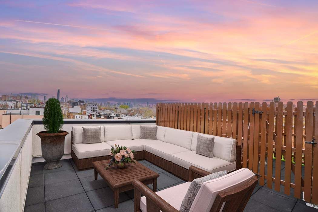 210 Pulaski Street 4B Bedford Stuyvesant Brooklyn NY 11206