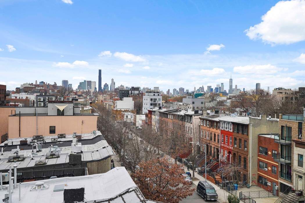 210 Pulaski Street 4B Bedford Stuyvesant Brooklyn NY 11206