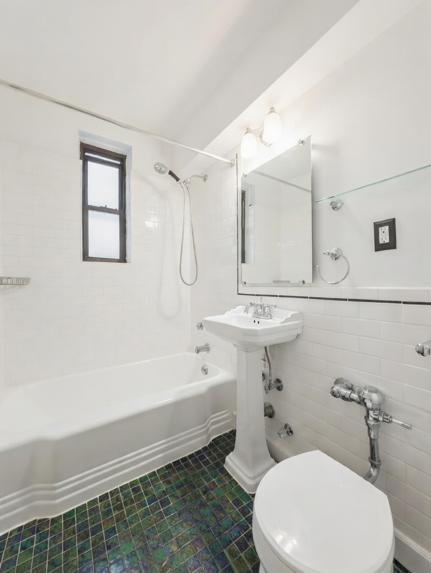 3535 Kings College Place 1E Norwood Bronx NY 10467