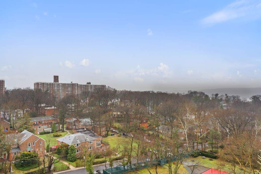 4705 Henry Hudson Parkway West 10J Riverdale Bronx NY 10471