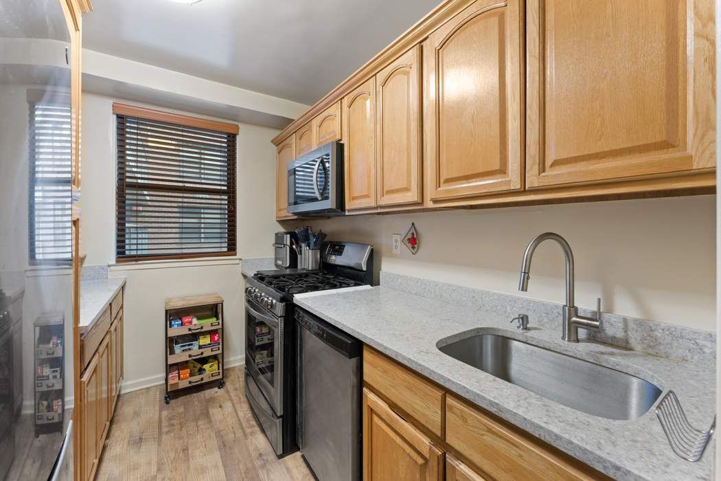 4705 Henry Hudson Parkway West 10J Riverdale Bronx NY 10471