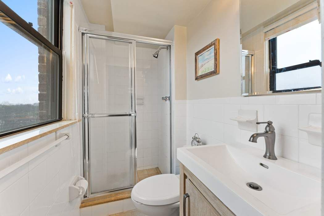 4705 Henry Hudson Parkway West 10J Riverdale Bronx NY 10471