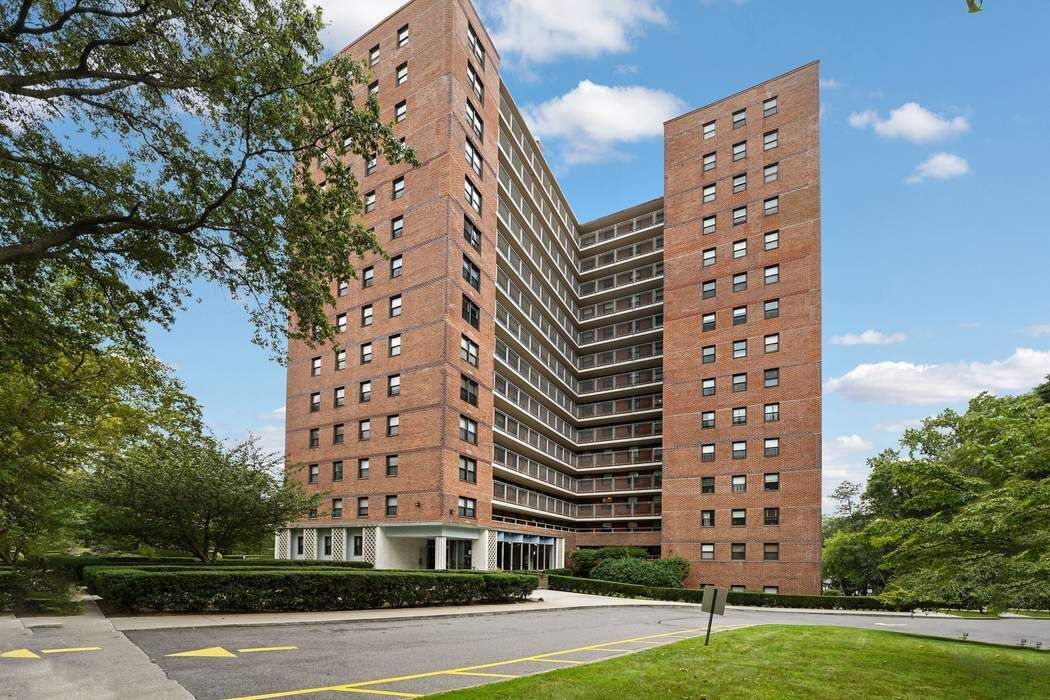 4705 Henry Hudson Parkway West 10J Riverdale Bronx NY 10471