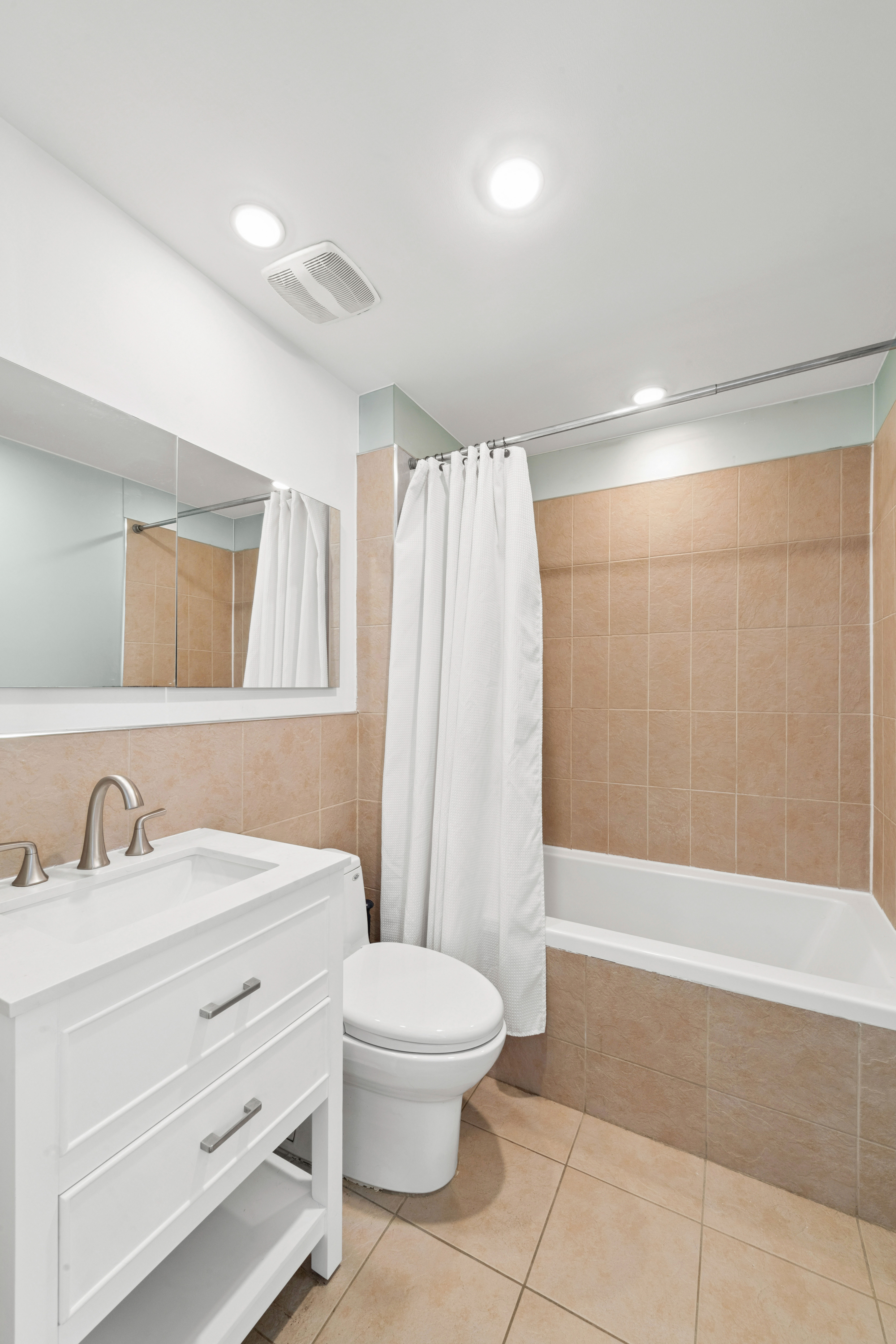 59 Conselyea Street A1 Williamsburg Brooklyn NY 11211