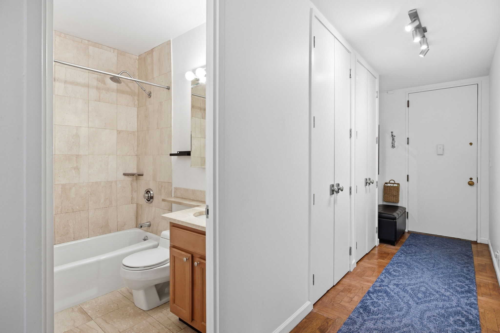 393 West 49th Street 2G Clinton New York NY 10019