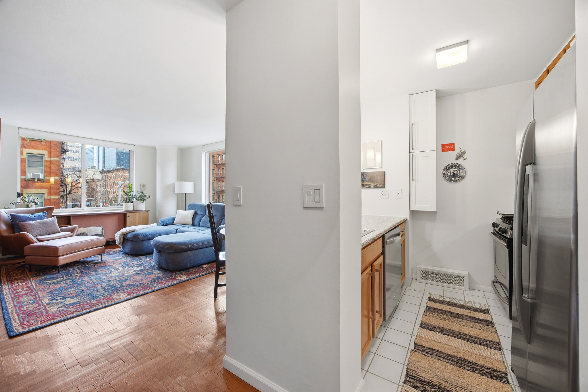 393 West 49th Street 2G Clinton New York NY 10019