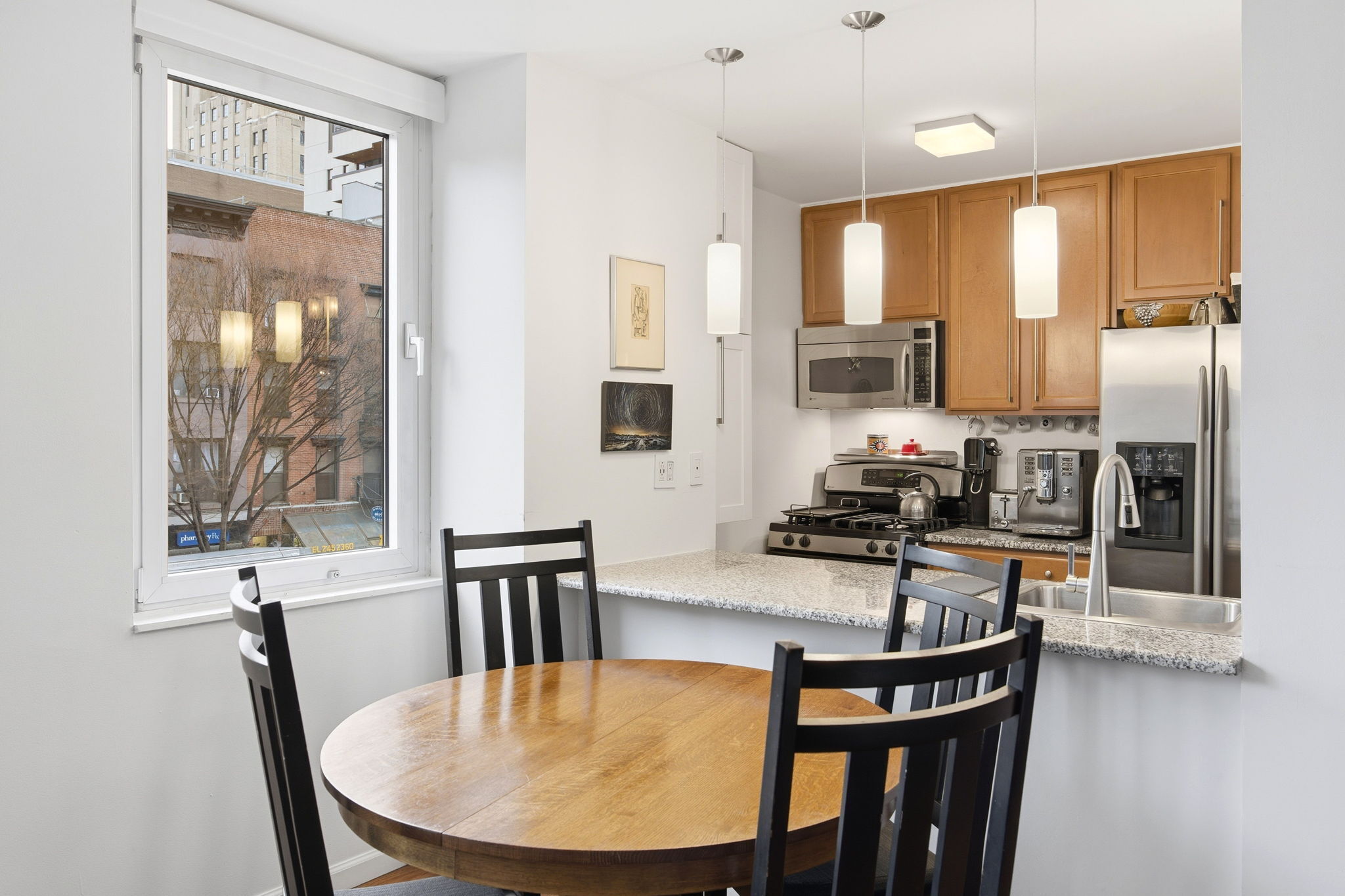 393 West 49th Street 2G Clinton New York NY 10019