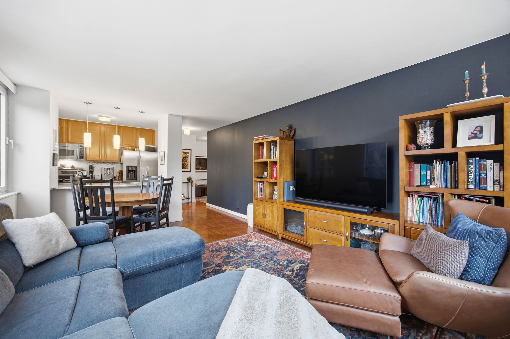 393 West 49th Street 2G Clinton New York NY 10019