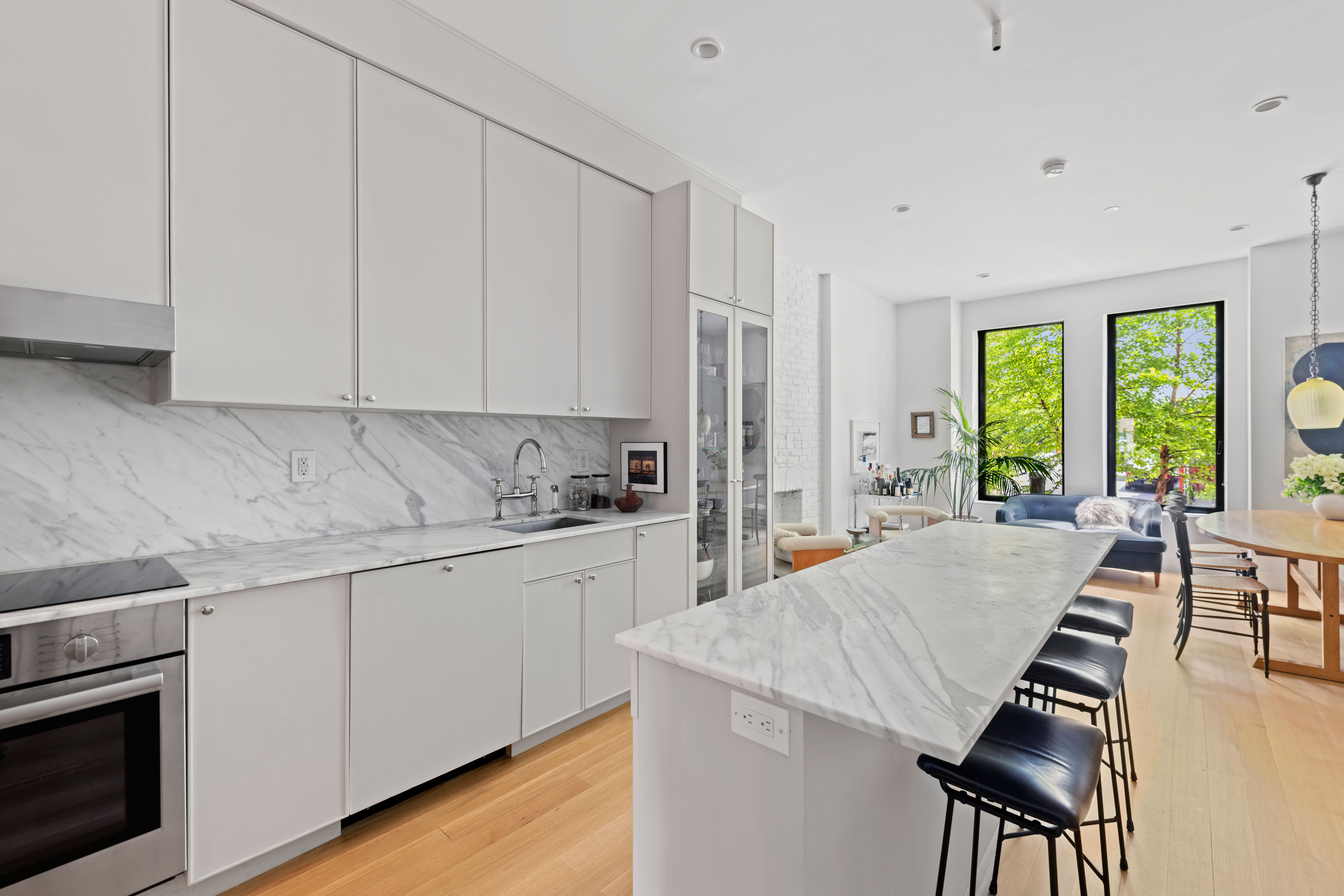 4 Downing Street 1A Clinton Hill Brooklyn NY 11238