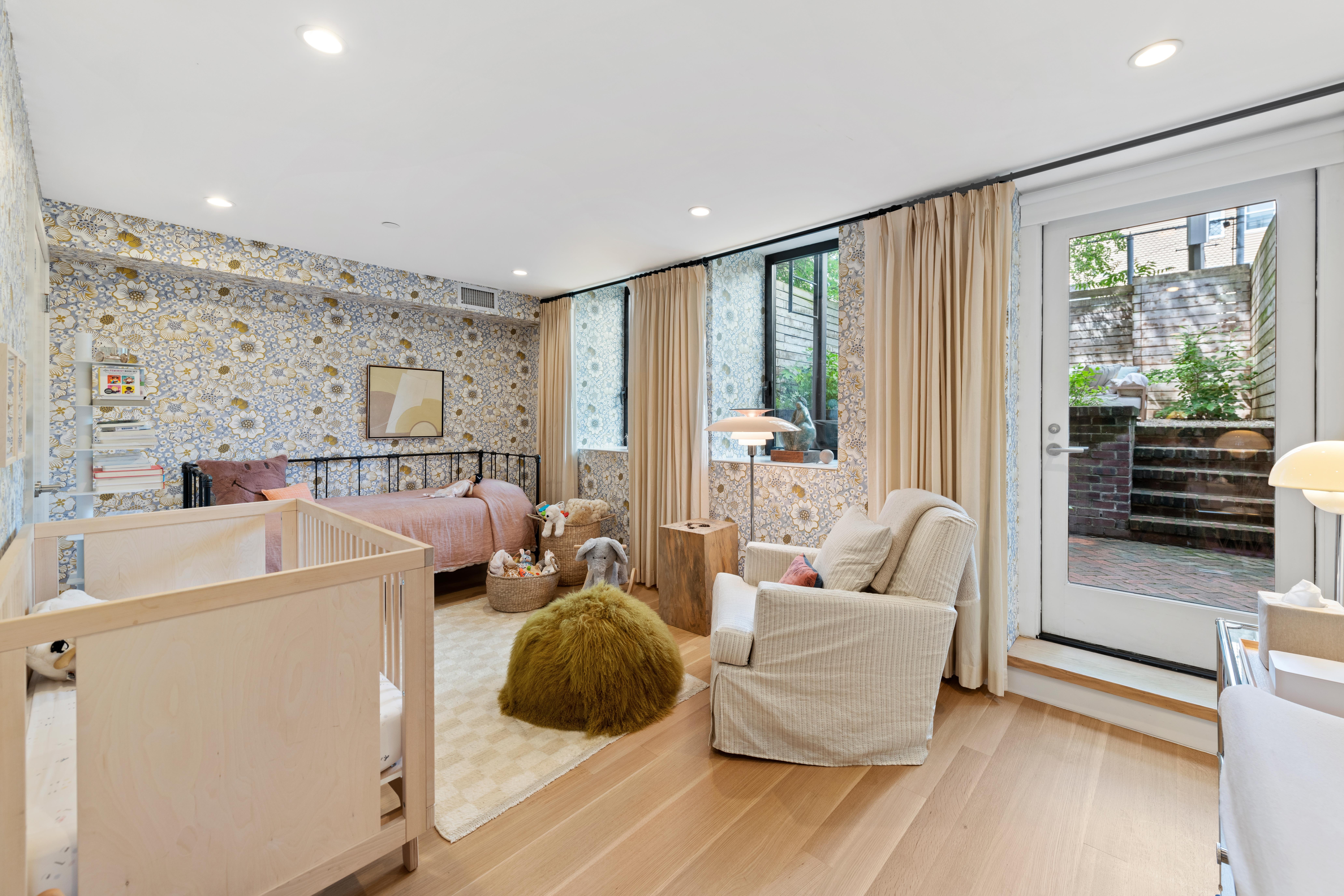 4 Downing Street 1A Clinton Hill Brooklyn NY 11238