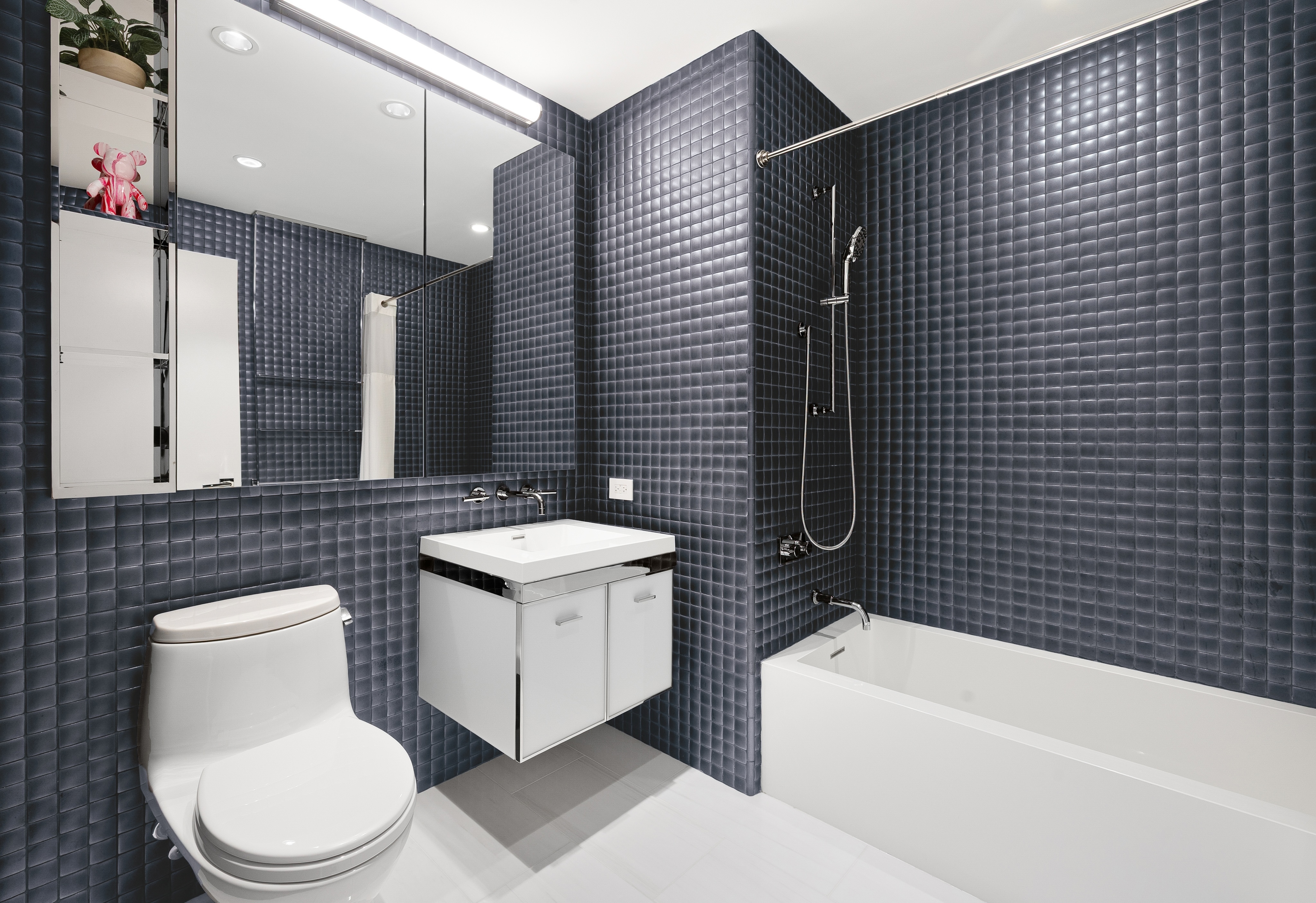 252 South Street 36C Lower East Side New York NY 10002