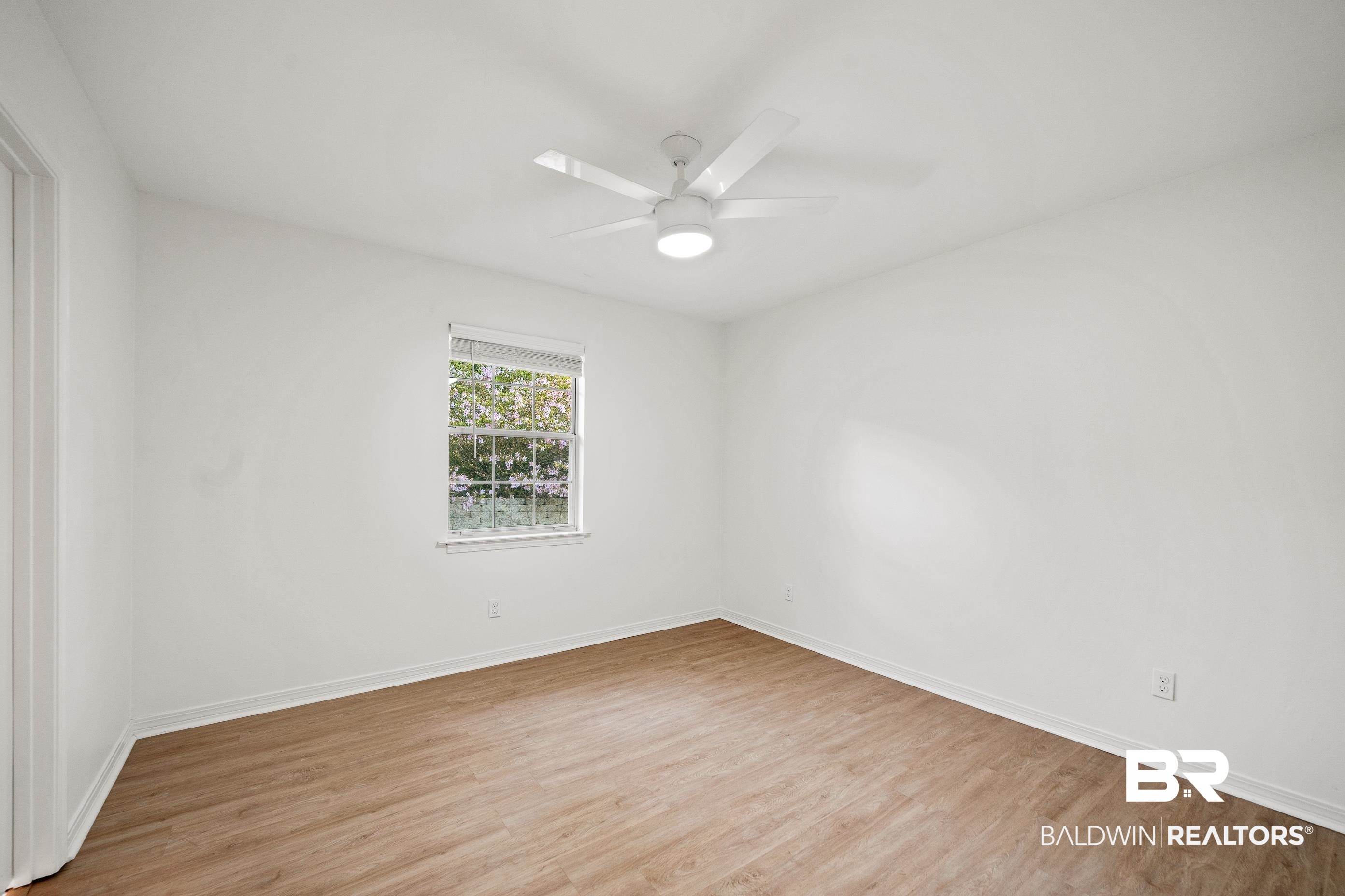 394274 | Photo 24