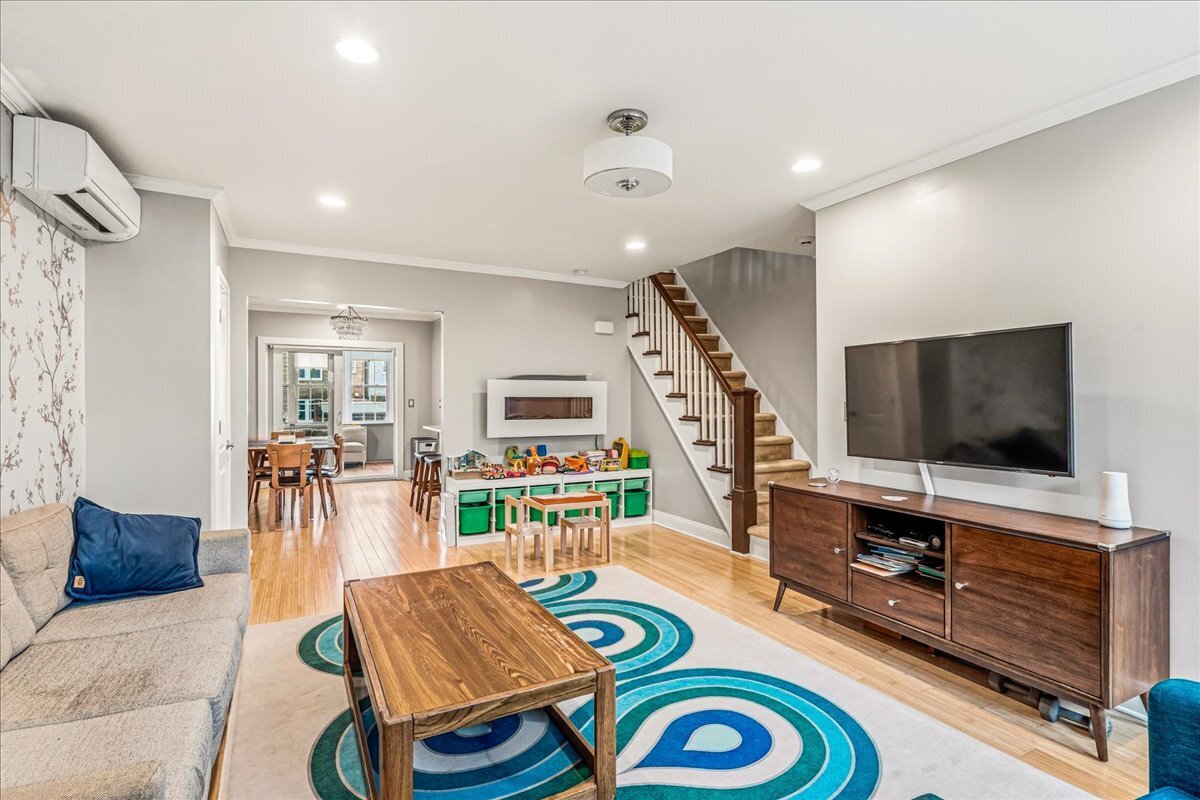 67-100 Dartmouth Street Forest Hills Queens NY 11375