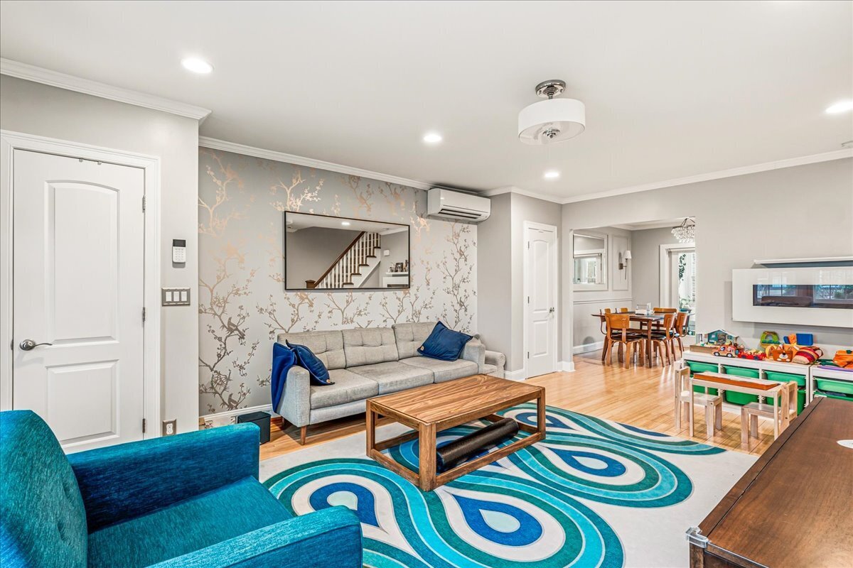 67-100 Dartmouth Street Forest Hills Queens NY 11375