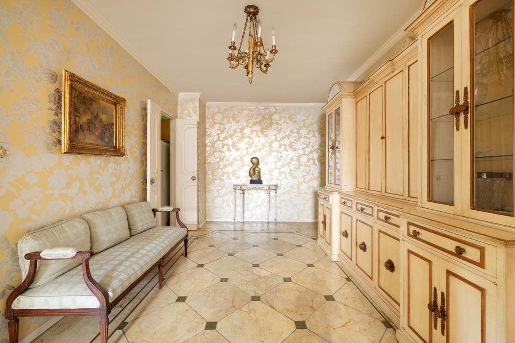 176 East 71st Street 14D Upper East Side New York NY 10021