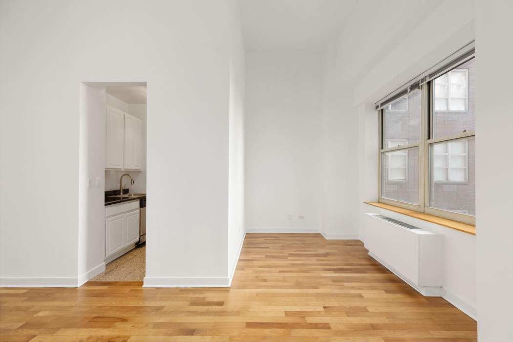 120 East 87th Street R14-J Upper East Side New York NY 10128