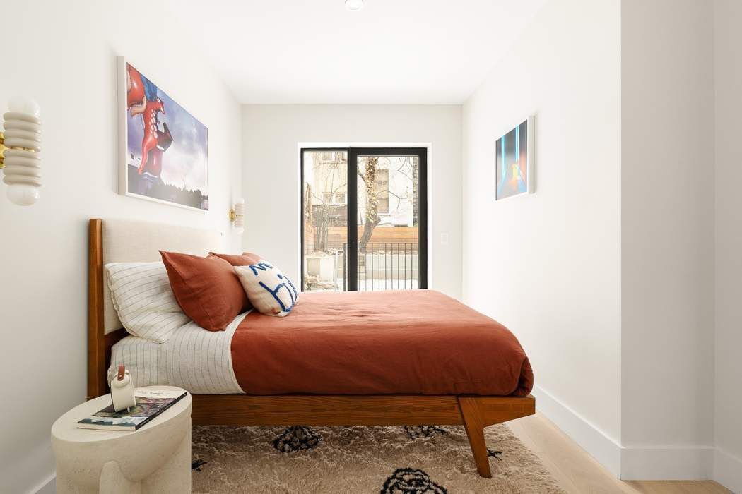 221 East 48th Street Turtle Bay New York NY 10017