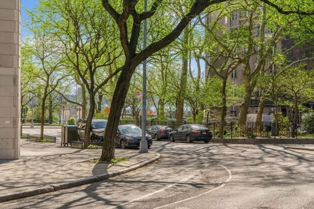 790 Riverside Drive Washington Heights New York NY 10032