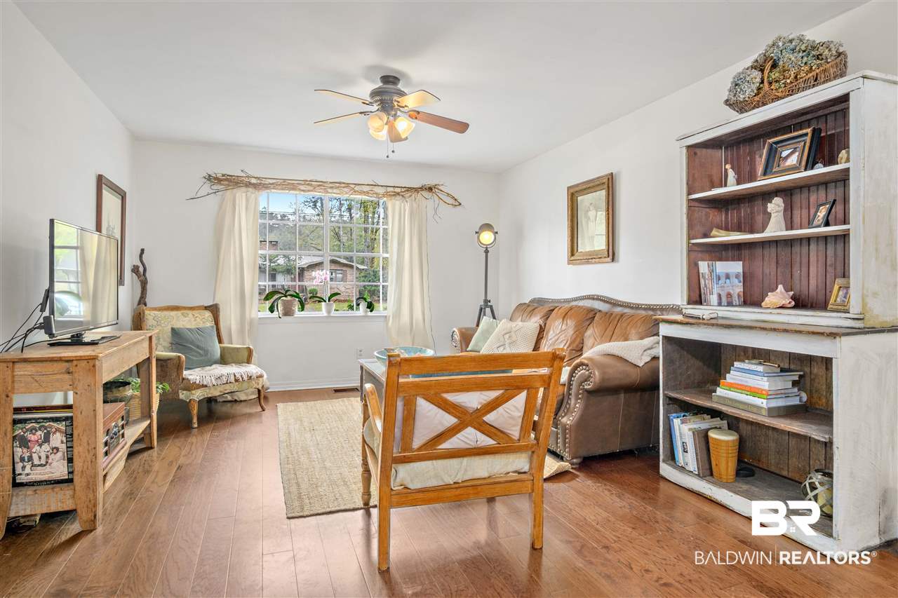 4th image of 698 Cedar Ave, Fairhope, AL 36532 | MLS# 295781