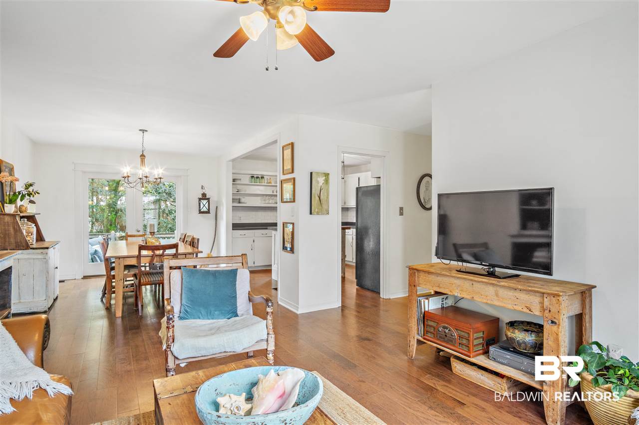 5th image of 698 Cedar Ave, Fairhope, AL 36532 | MLS# 295781