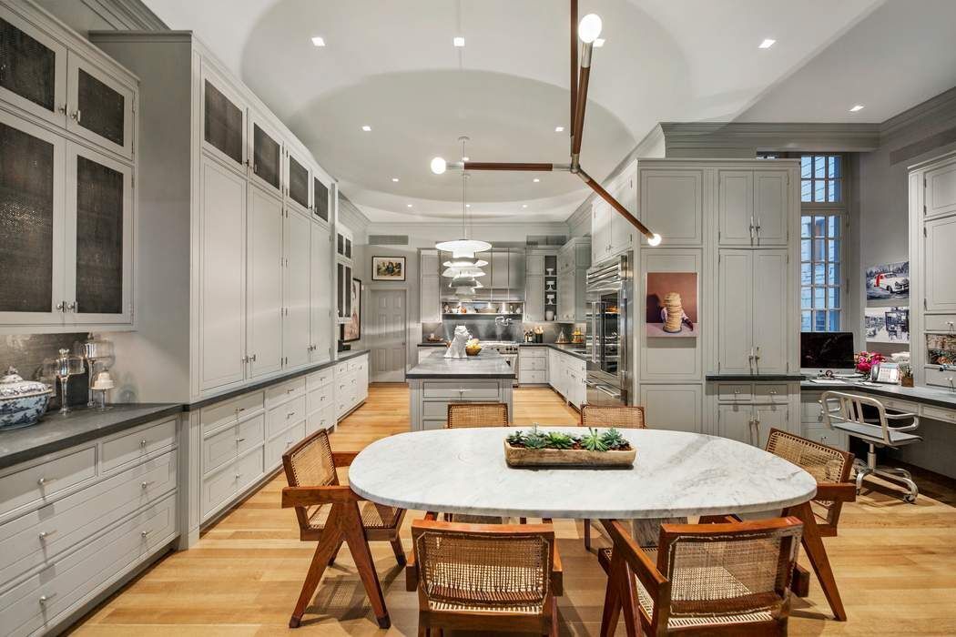 998 Fifth Avenue 1W Upper East Side New York NY 10028