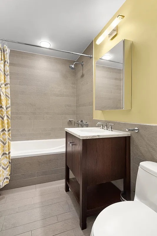 454 West 54th Street 2J Clinton New York NY 10019