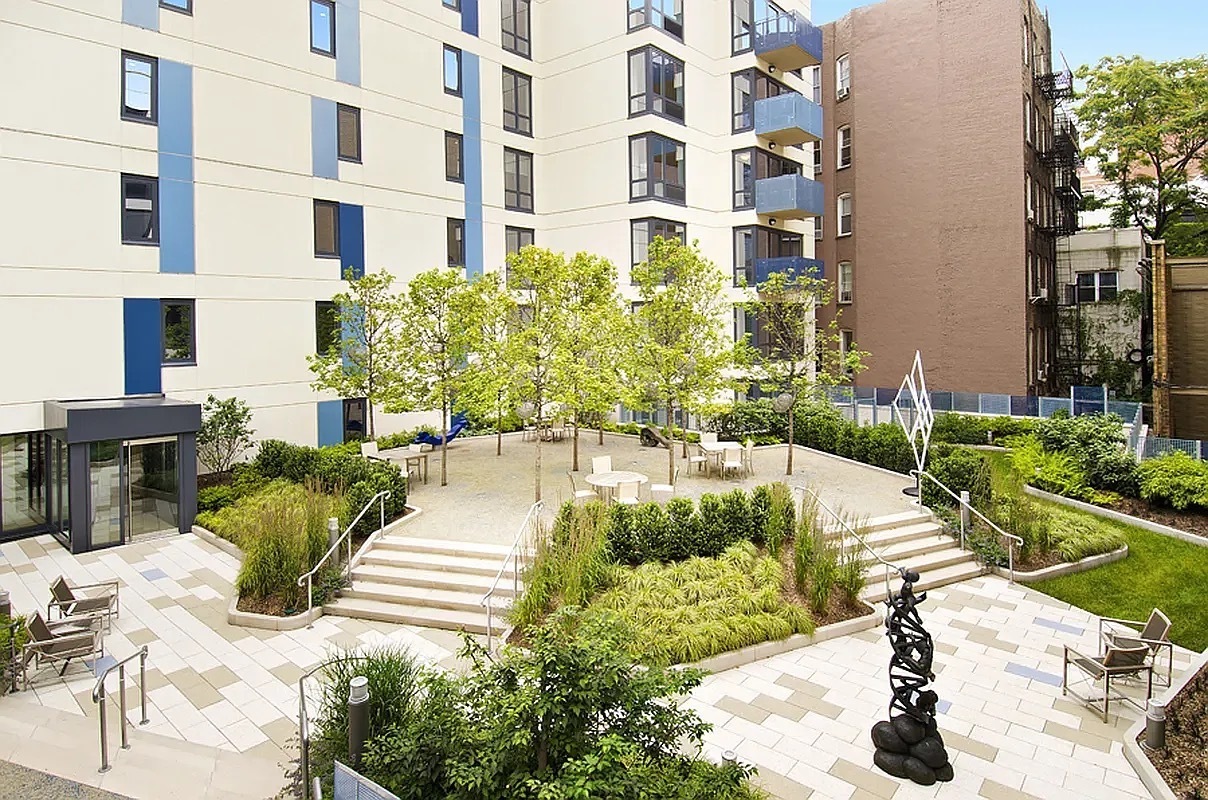 454 West 54th Street 2J Clinton New York NY 10019