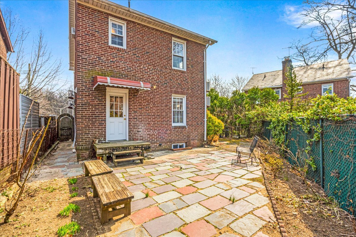 113-09 Union Turnpike Forest Hills Queens NY 11375