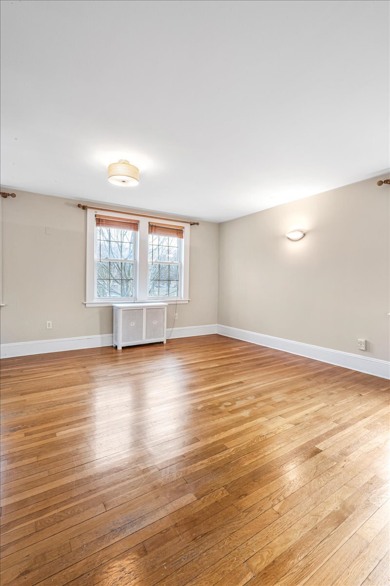 113-09 Union Turnpike Forest Hills Queens NY 11375