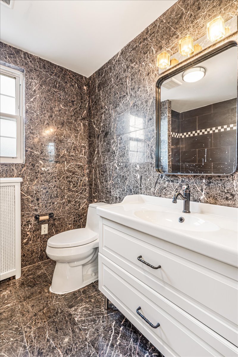 113-09 Union Turnpike Forest Hills Queens NY 11375