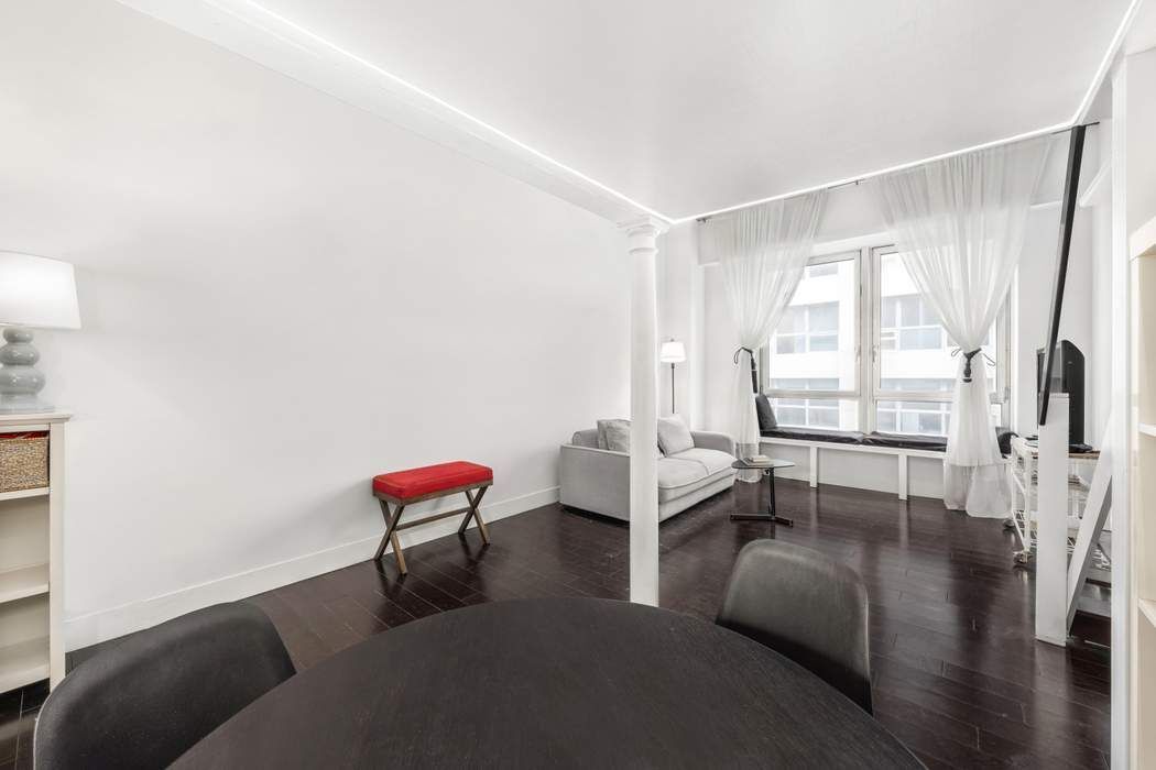 111 Fulton Street Seaport District New York NY 10038