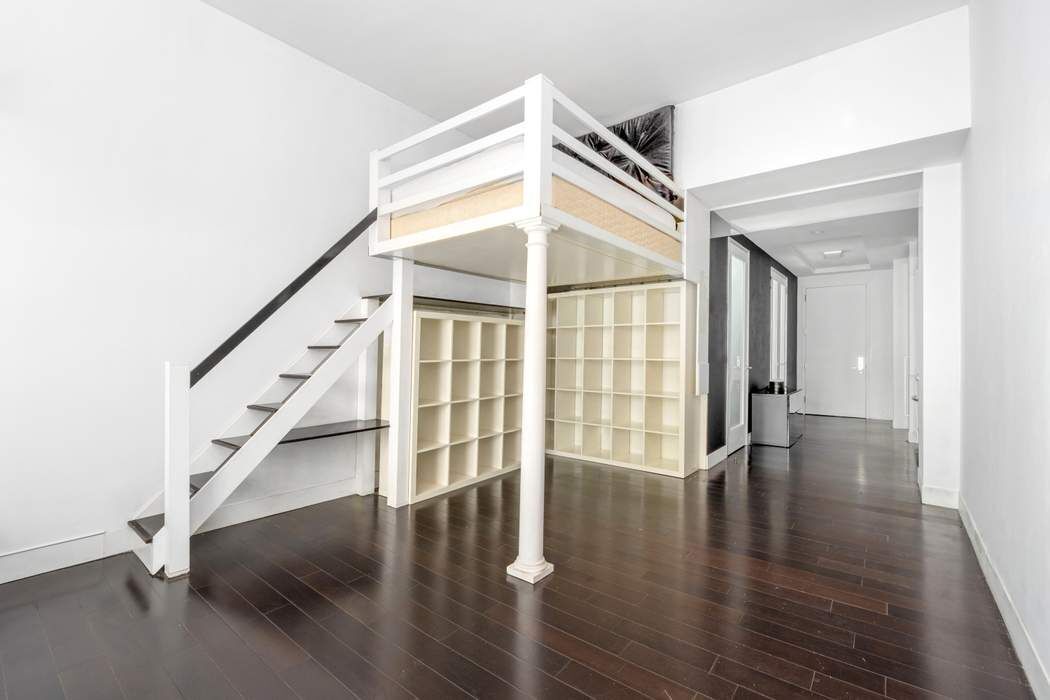 111 Fulton Street Seaport District New York NY 10038