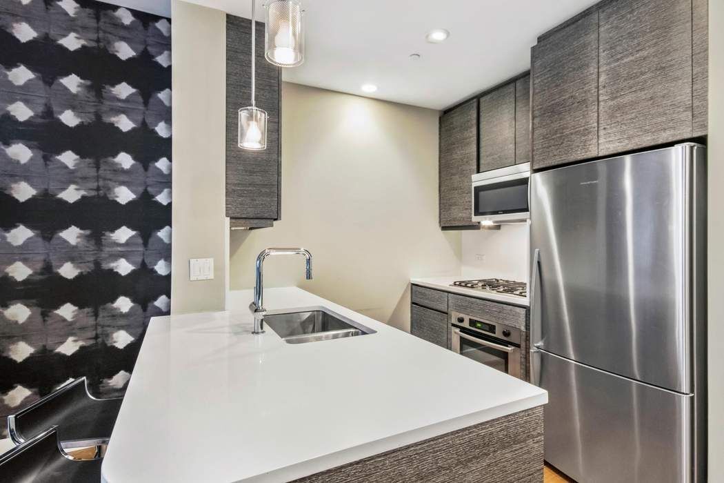 305 West 16th Street 3D Chelsea New York NY 10011