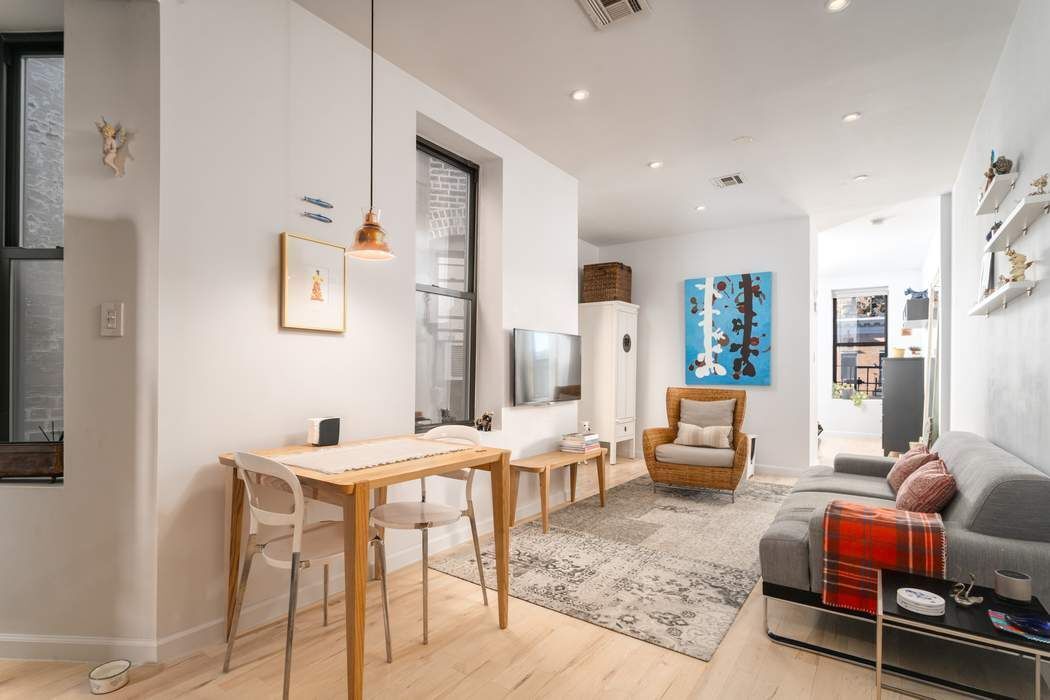 2072 Frederick Douglass Blvd. 5C West Harlem New York NY 10026