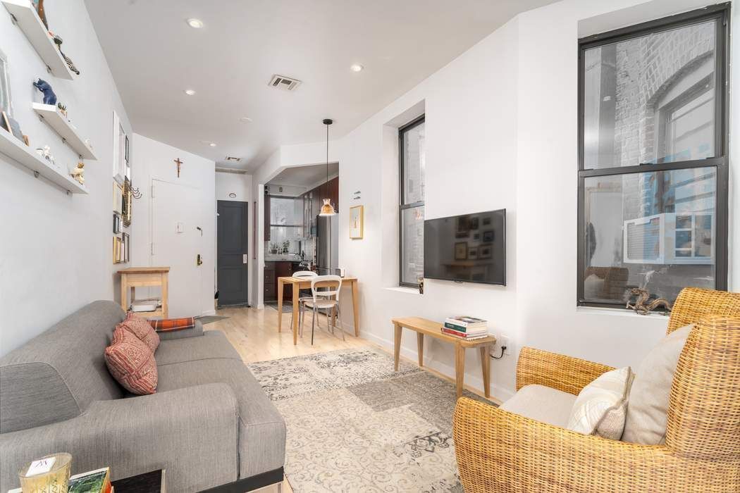 2072 Frederick Douglass Blvd. 5C West Harlem New York NY 10026