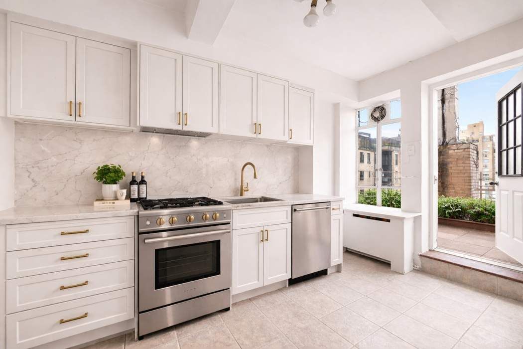 44 East 67th Street 11C Upper East Side New York NY 10065